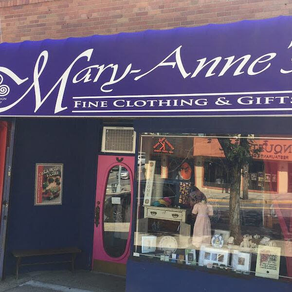 Photograph: Clarke And Son Signs Awmimgd 22